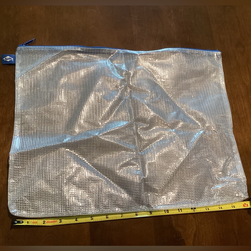 Silver Mesh Zipper Pouch